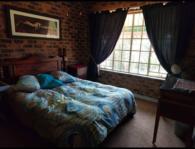 5 BEDROOM HOUSE FOR SALE IN VAALOEWER